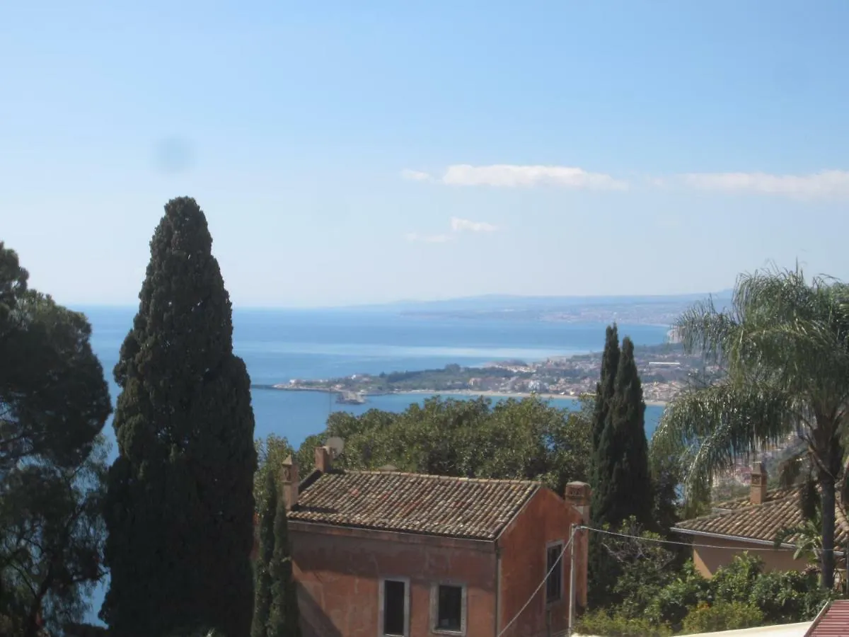 Casa Taormina Vila 0*,